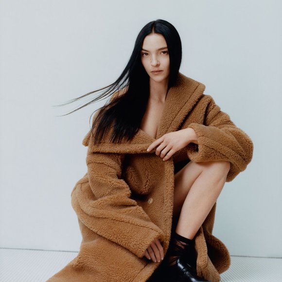 90% NEW MAX MARA TEDDY MID LENGTH CLASSIC JACKET, SIZE 42 medium - Picture 7 of 17